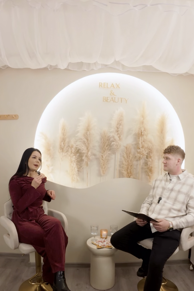 Ania z Relax&Beauty podczas wywiadu o wdrożeniu